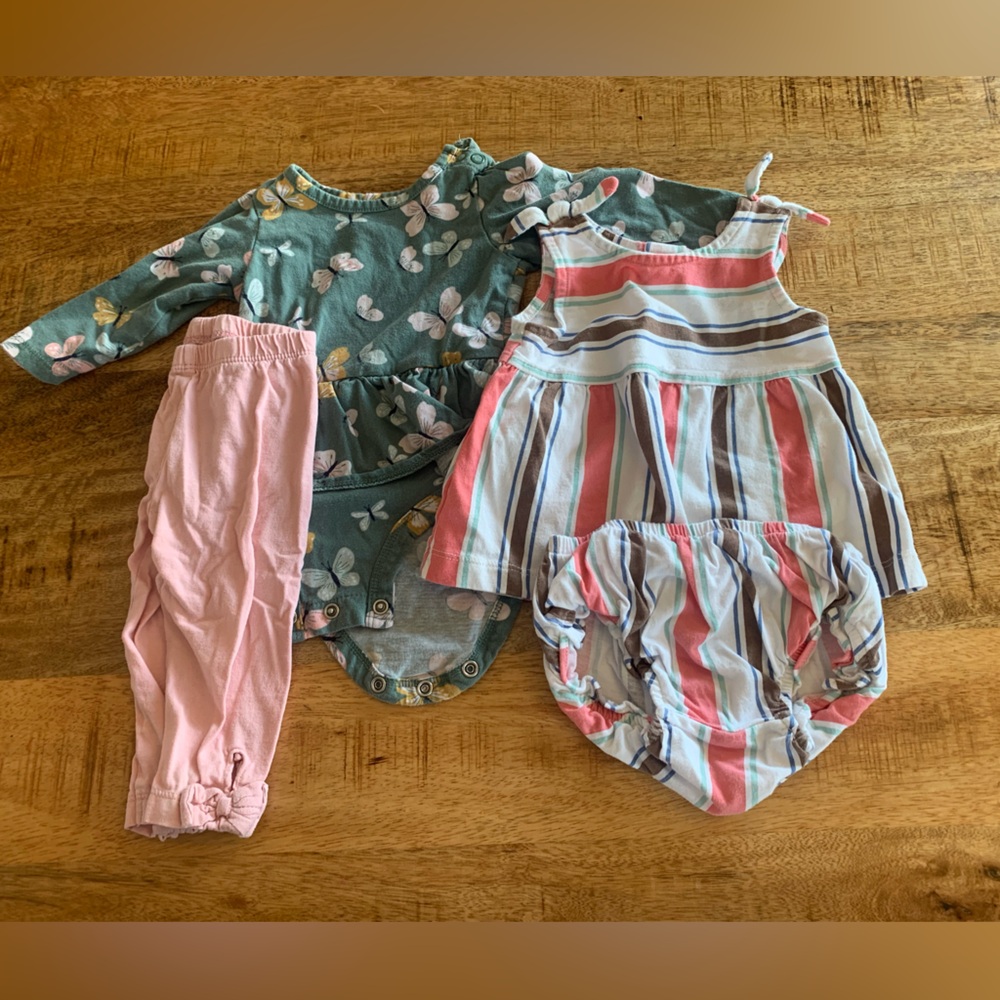 Baby Girl Outfit Set - Carter’s‎ Brand
